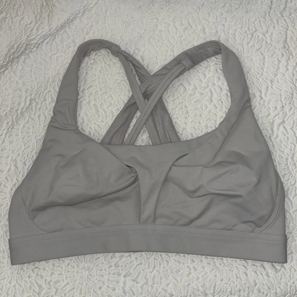 Lululemon Stash It All Bra - Picture 3 of 7
